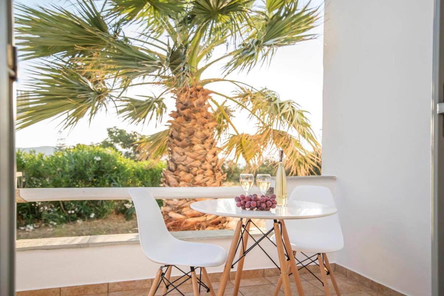 Zoe & Zen Collection Apartment Parikia  Exterior photo